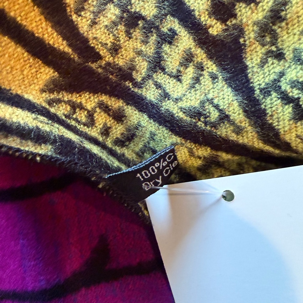 NWT Scarf 100% Cashmere Rapti bold floral colorful 12x76 inches long - Picture 13 of 15